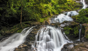 Iruppu Waterfalls