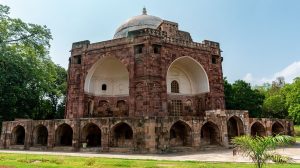Meer Nawab Shah Saiyed Qutubuddin Tomb