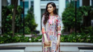 What Are the Most Popular Traditional Dresses for Women in Punjab