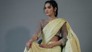 What Makes the Traditional Attire of Madhya Pradesh Unique