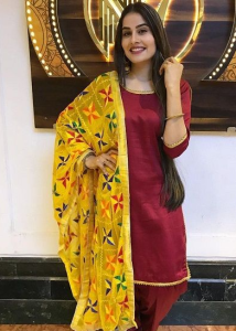 hulkari Dupatta with Traditional Kurti