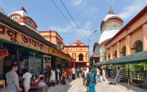 What Are the Key Spots Inside the Kalighat Temple Premises